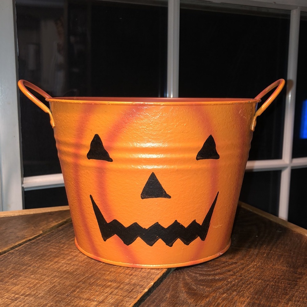 Jack O lantern pumpkin Fall planter rustic tin pail flower pot Halloween